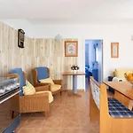 Mountain, Seaviews, And Pool Relax By Sunkeyrents