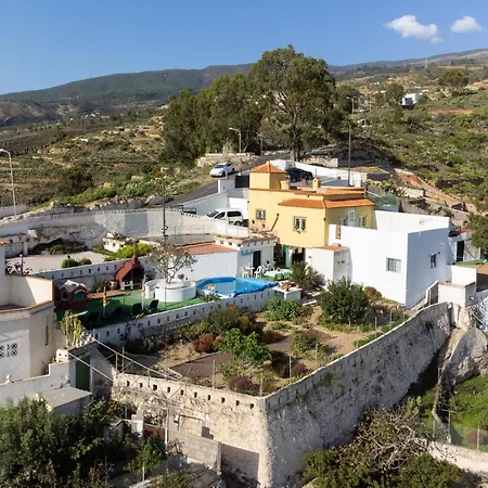 Mountain, Seaviews, And Pool Relax By Sunkeyrents Сasa de vacaciones Fasnia